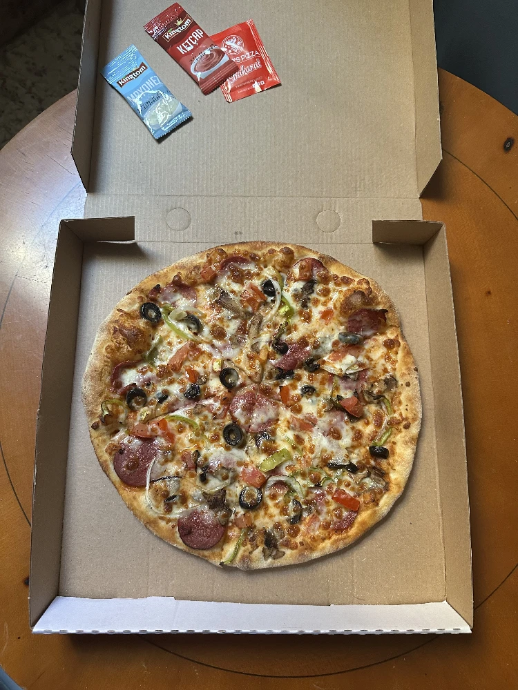 Pizza Istanbul