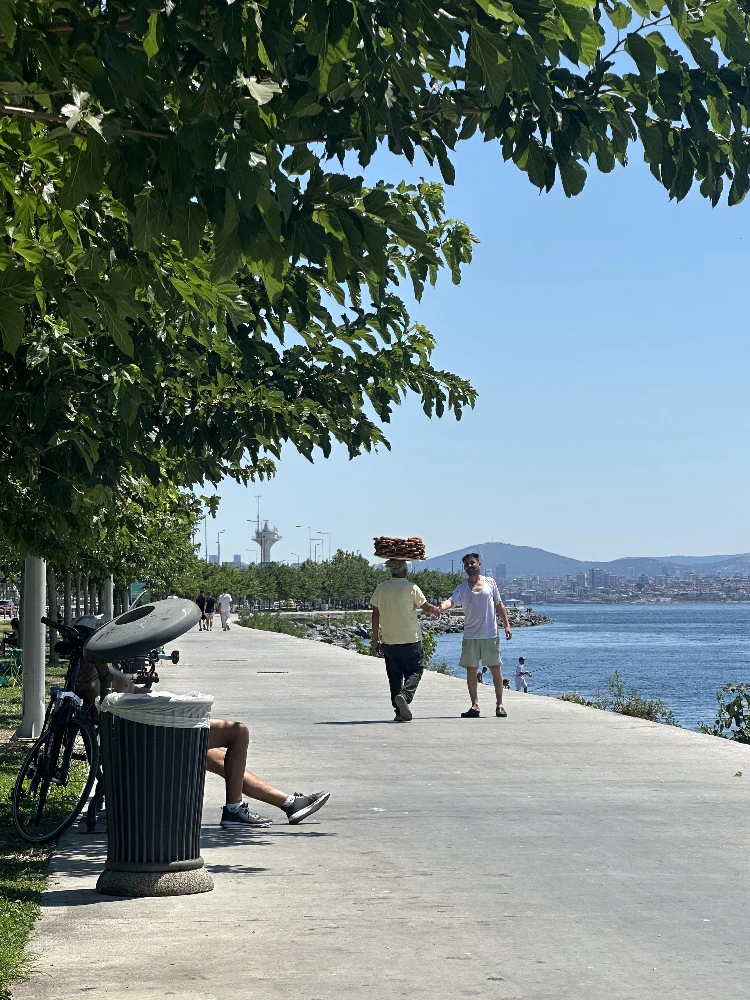 Selling simit at Kumkapı Waterfront